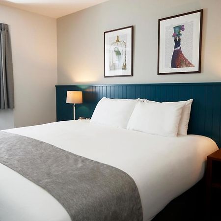The Caledonian Hotel Leven  Ngoại thất bức ảnh
